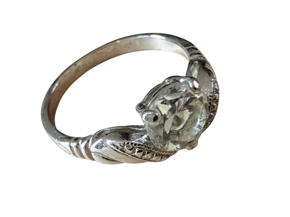 LIND Clear Rhinestone Solitaire Ring - Picture 6 of 9